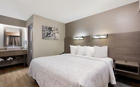 Red Roof Inn Plus+ Chicago - Naperville